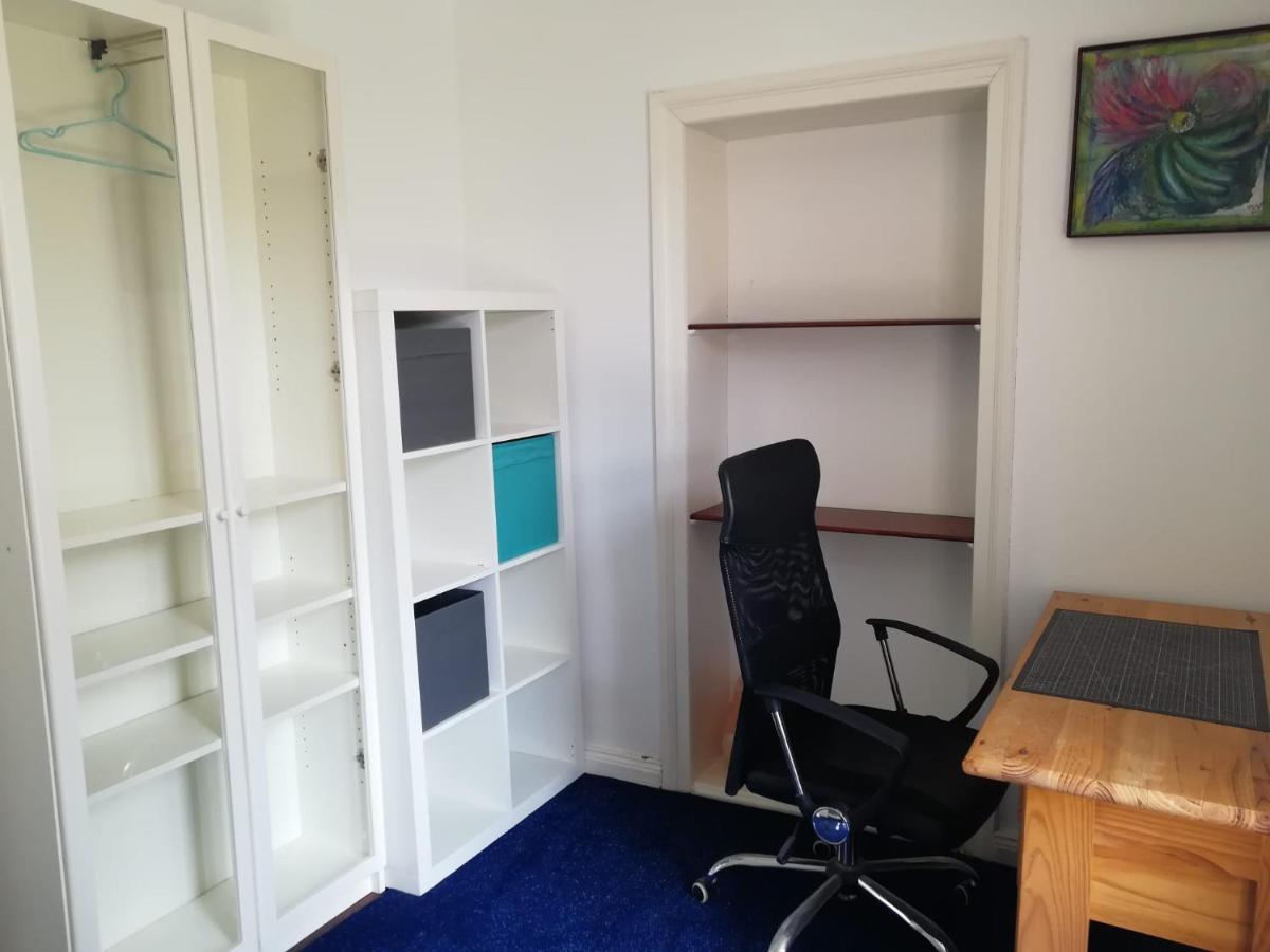 Kleine Galerie Apartment Fuer 3 Mit Kueche Kamin Netflix Parken Und Hofladen Steinhofel Exterior photo